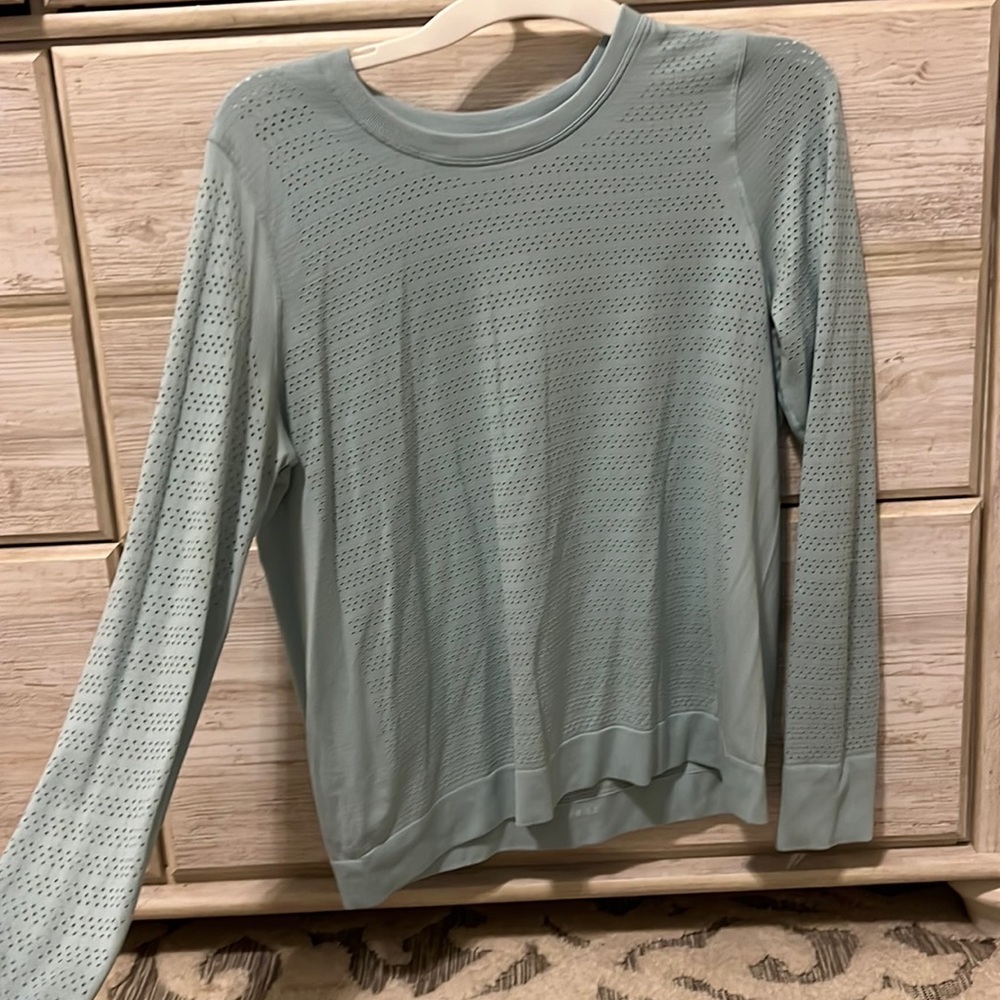 lululemon shirt